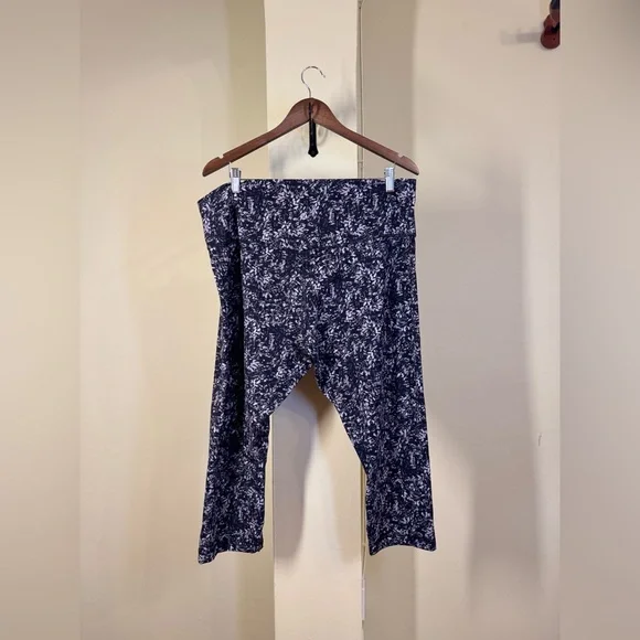 NWOT Lululemon Align High-Rise Crop 21" - Picture 8 of 8